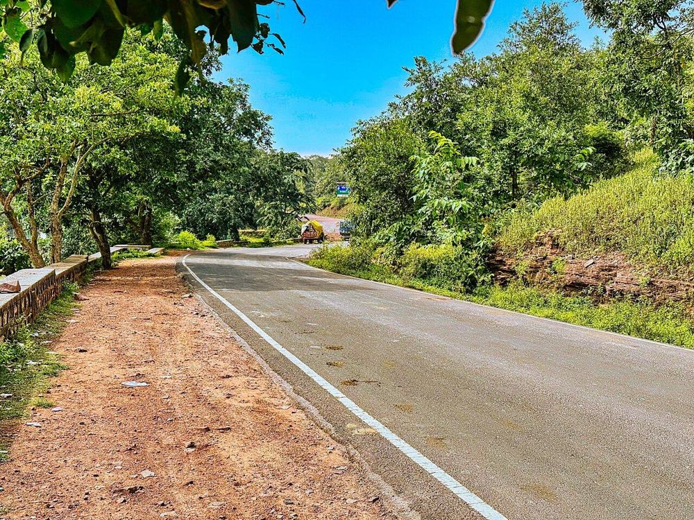 Paved highway in Madhya Pradesh